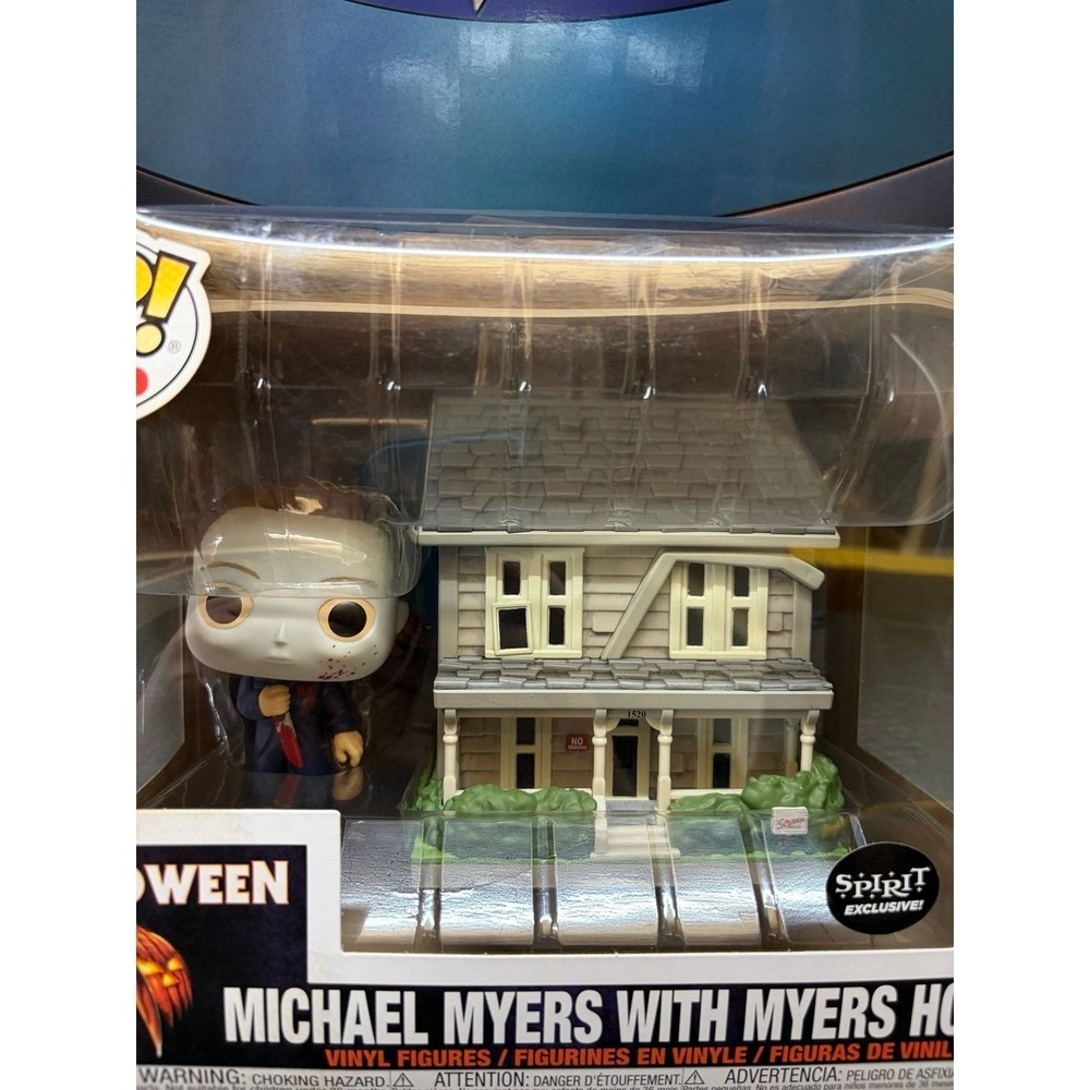 Funko Town - Halloween - Michael Myers w/ Myers House #25 (Spirit) *Damaged Box*